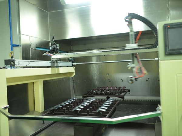 3C電子行業五軸往復噴涂機解決方案